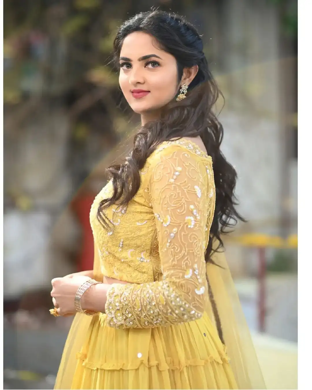 INDIAN TV ACTRESS RADHIKA PREETI IN YELLOW LEHENGA CHOLI